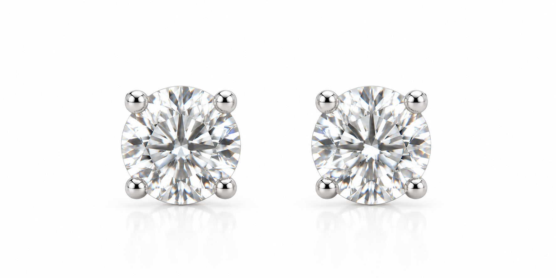 Round Cut Diamond Stud Earrings